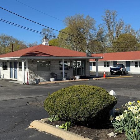 Chisholm'S Motor Inn Saugus Exteriör bild