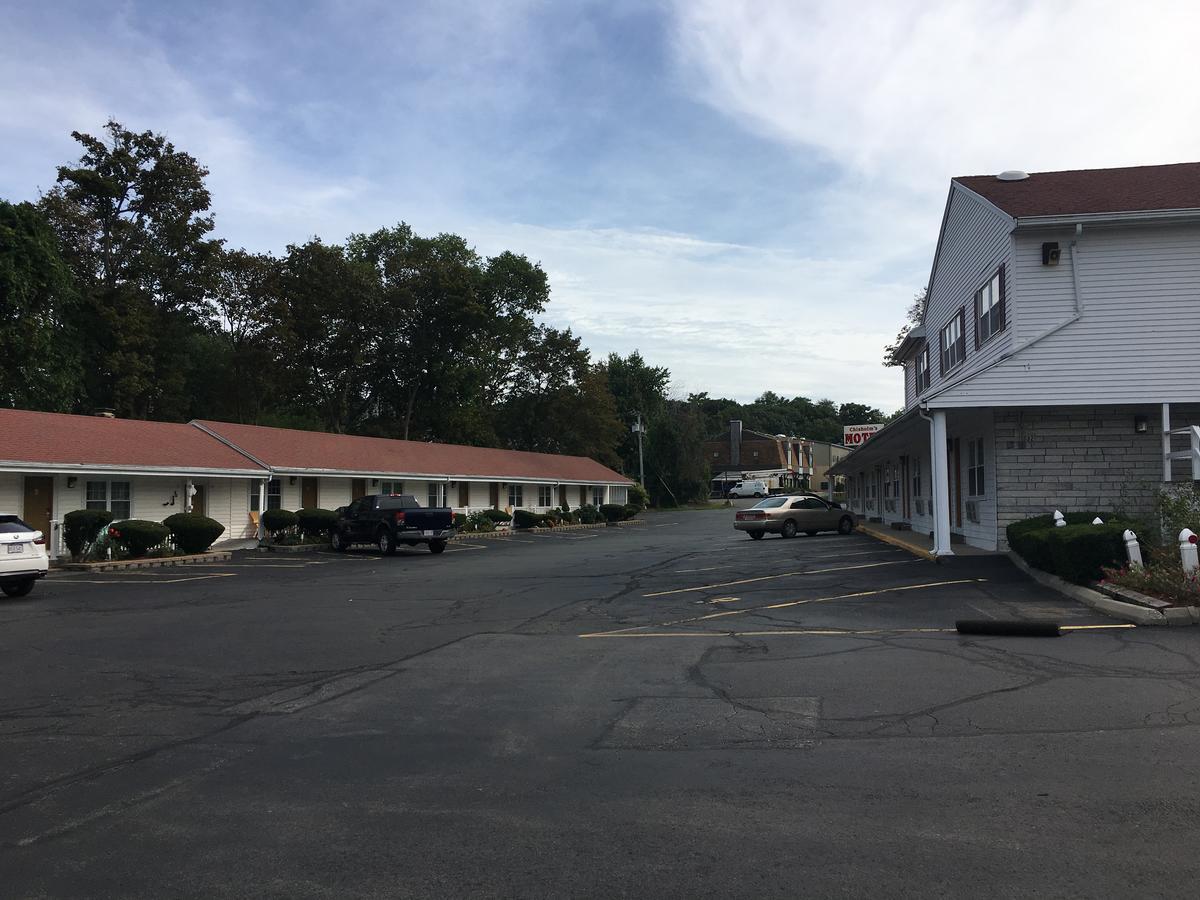 Chisholm'S Motor Inn Saugus Exteriör bild